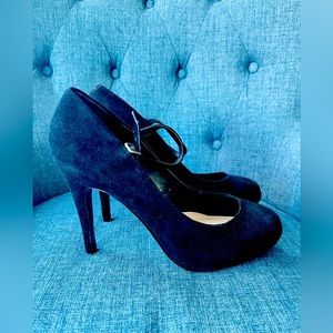 Steve Madden Black Suede Heels US 10